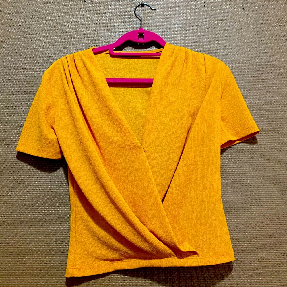 V neck top